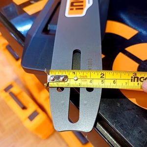 Máy cưa xích dùng pin Ingco CGSLI40168 16 inch - góc nhìn 3